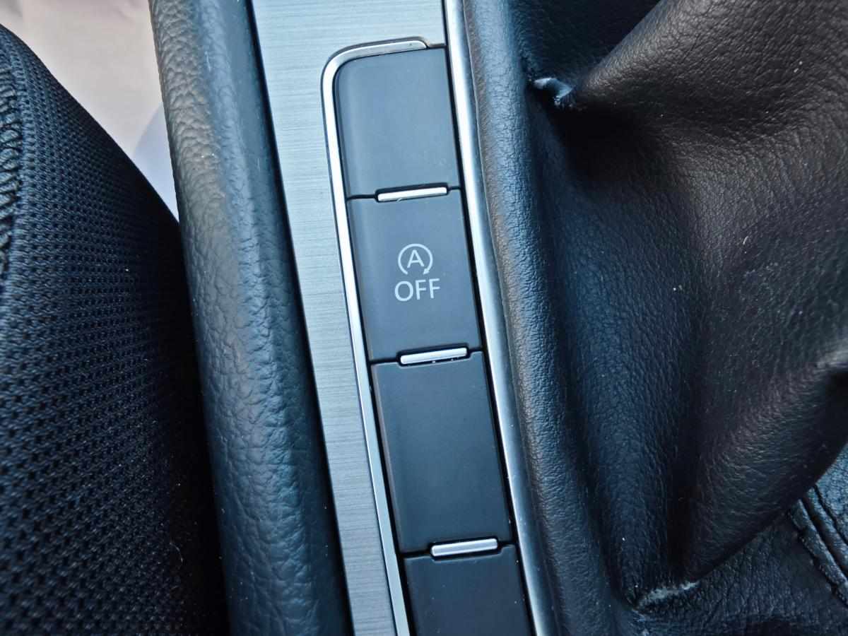 volkswagen-golf-1-6-tdi-bluemotion-2015-diesel-1598cc
