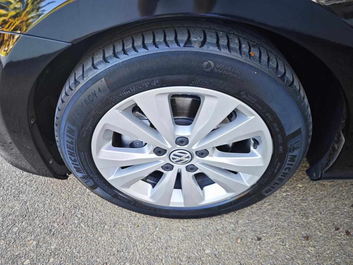 volkswagen-golf-1-6-tdi-bluemotion-2015-diesel-1598cc