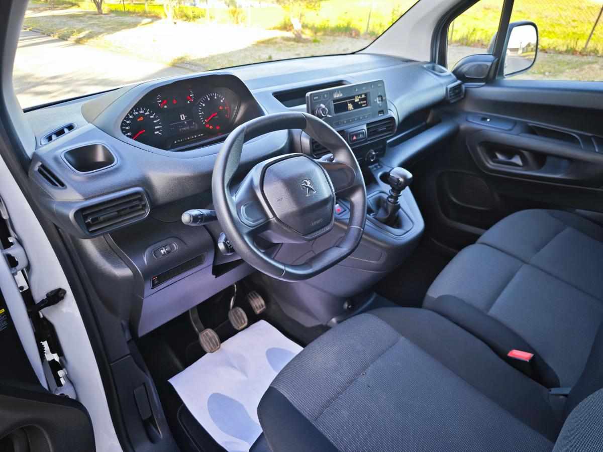 peugeot-partner-1-5-102cv-2022-diesel-1499cc