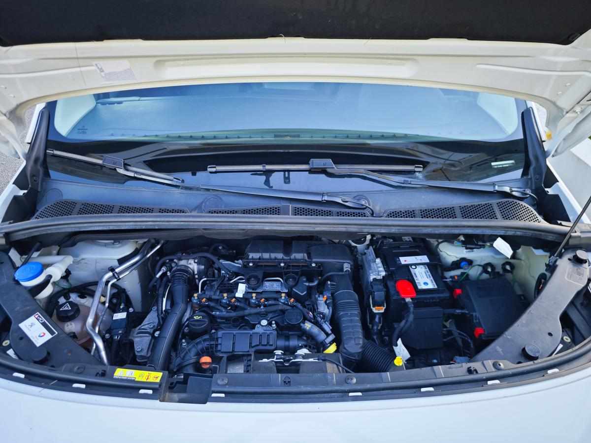 peugeot-partner-1-5-102cv-2022-diesel-1499cc