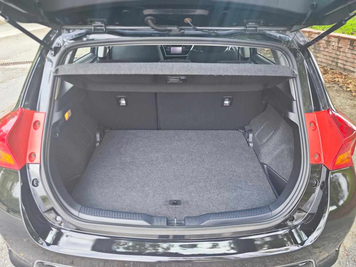 toyota-auris-1-33-dual-vvt-i-2013-gasolina-1329cc