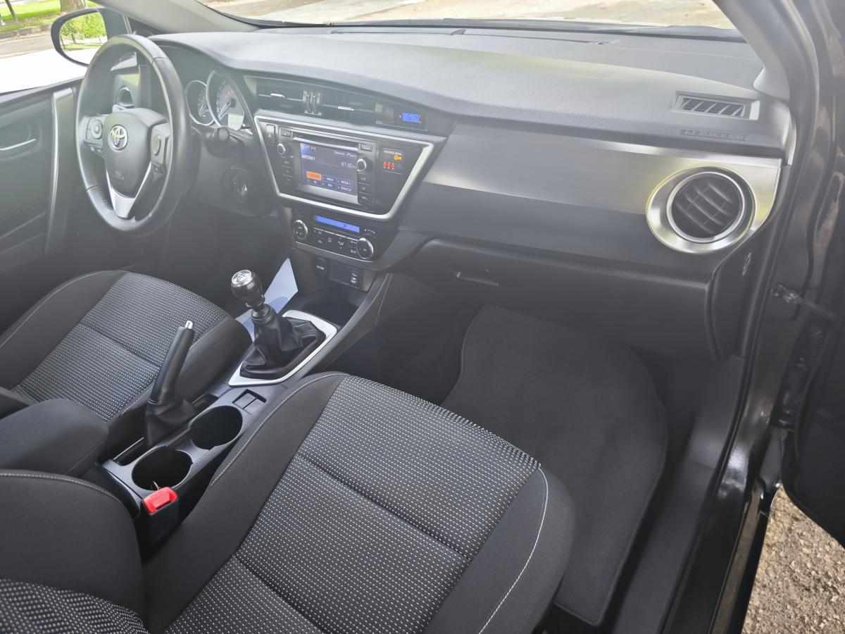 toyota-auris-1-33-dual-vvt-i-2013-gasolina-1329cc