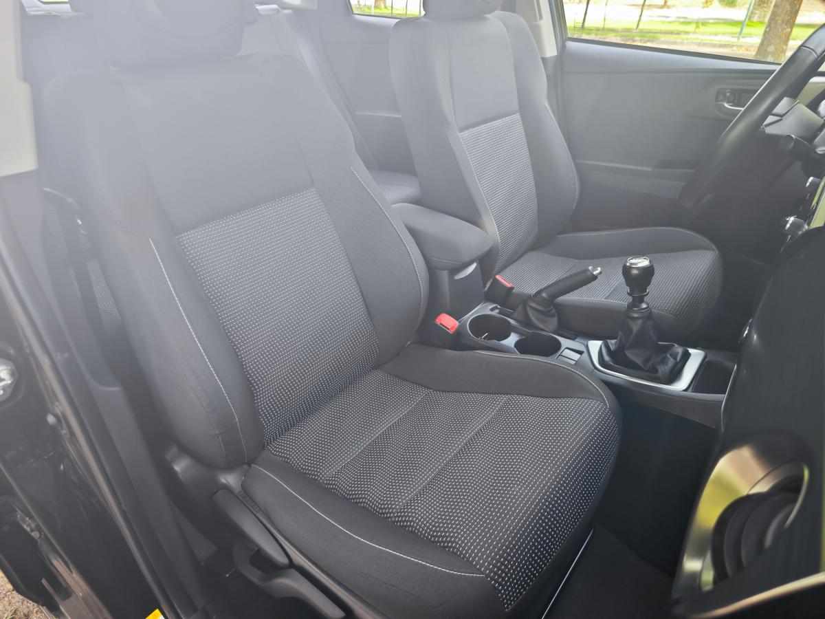 toyota-auris-1-33-dual-vvt-i-2013-gasolina-1329cc