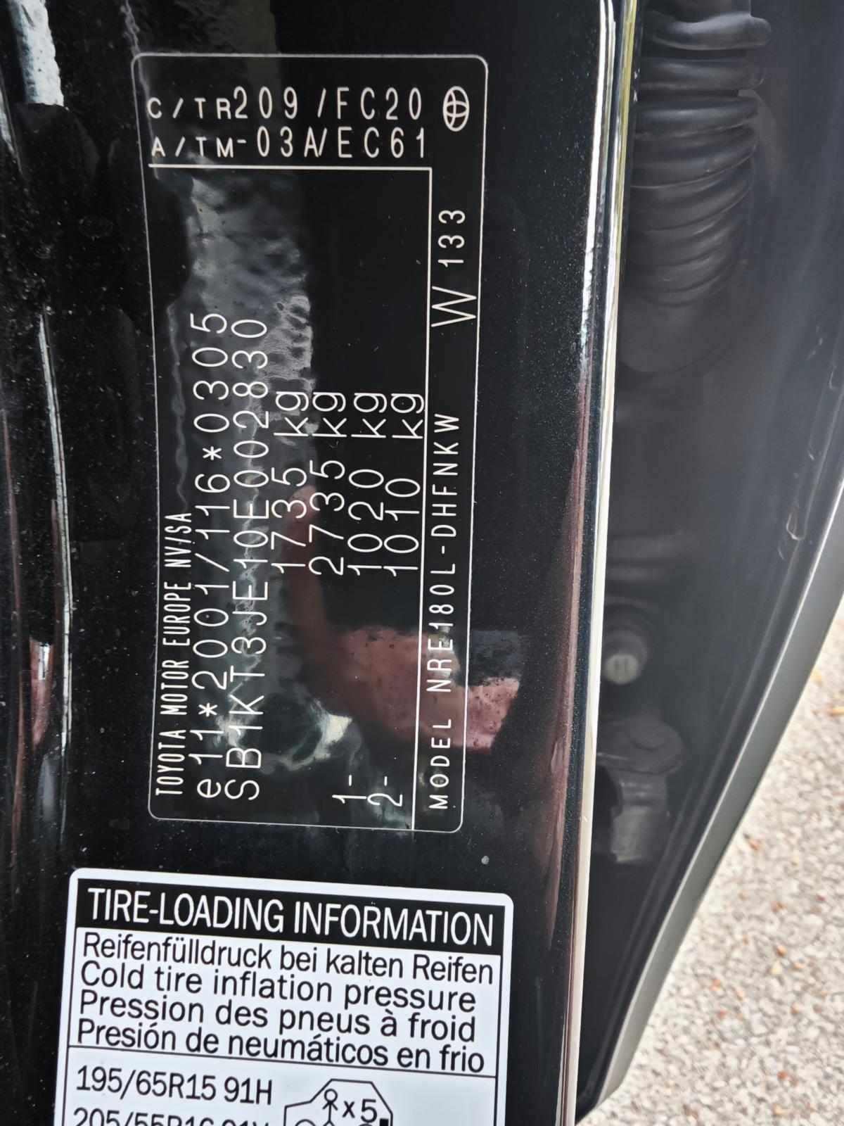 toyota-auris-1-33-dual-vvt-i-2013-gasolina-1329cc