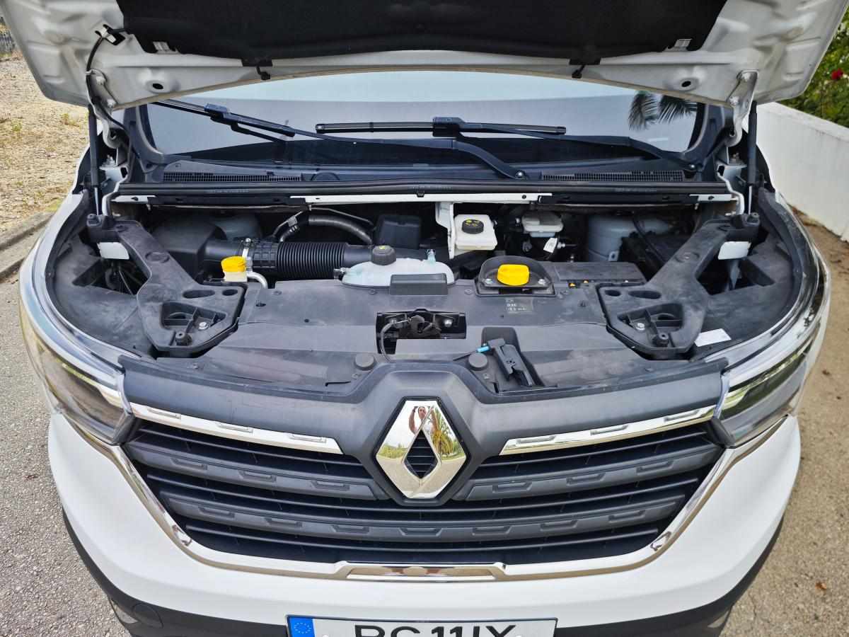 renault-trafic-2-0-131cv-2023-diesel-1997cc