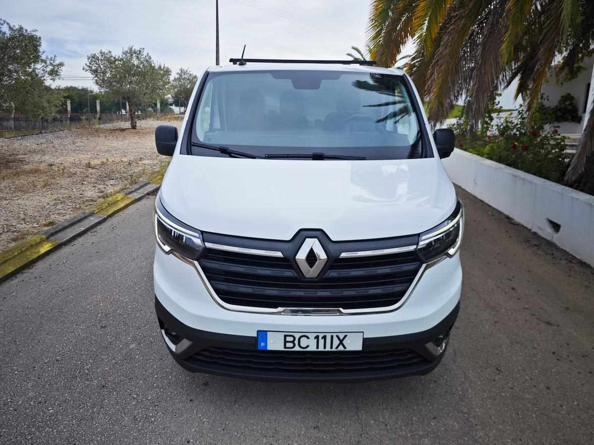 renault-trafic-2-0-131cv-2023-diesel-1997cc