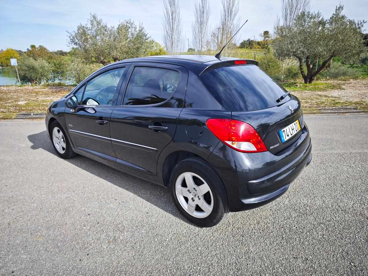 peugeot-207-1-4-vti-2011-gasolina-1397cc