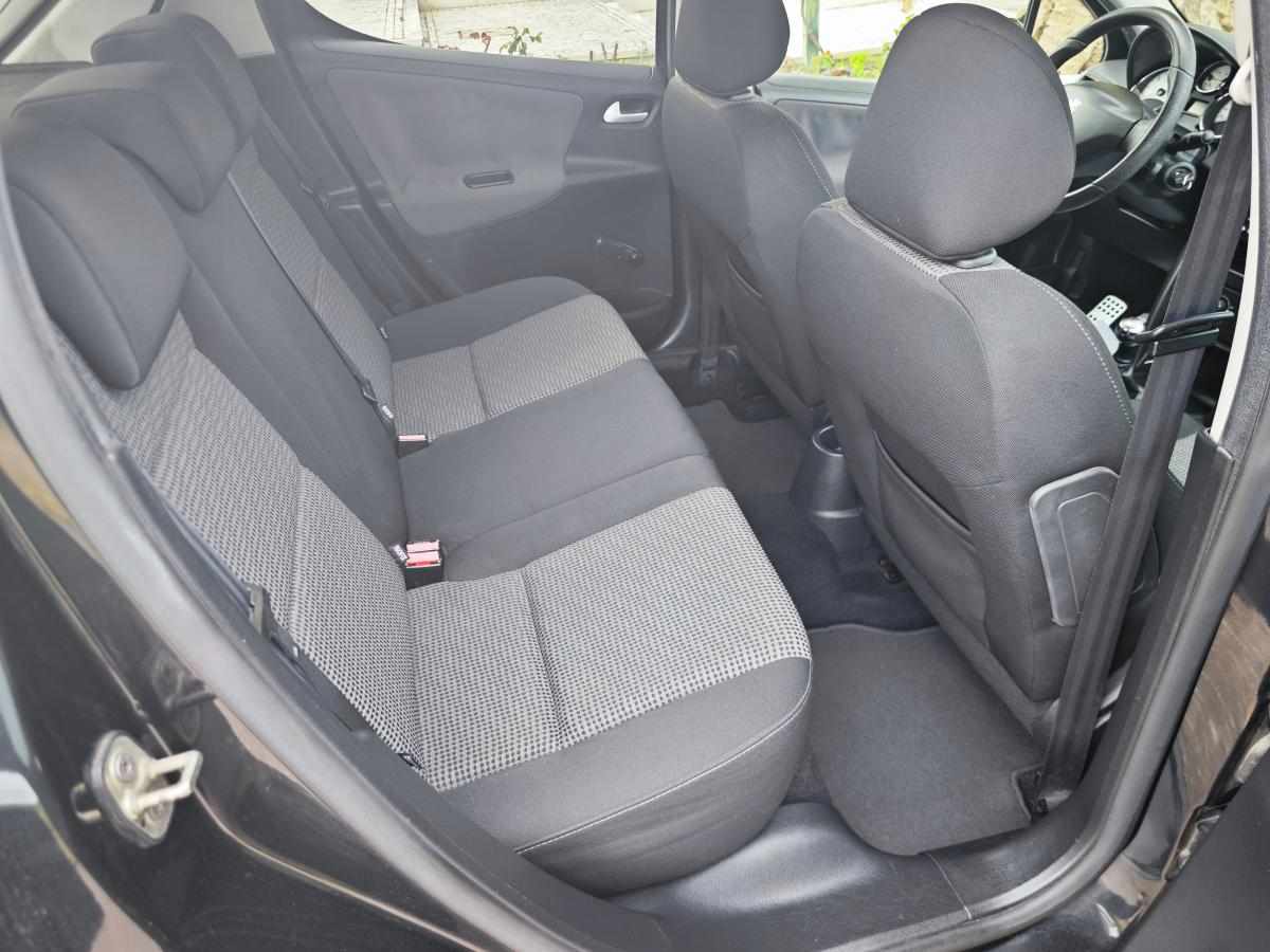 peugeot-207-1-4-vti-2011-gasolina-1397cc