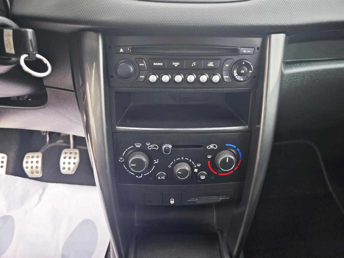 peugeot-207-1-4-vti-2011-gasolina-1397cc