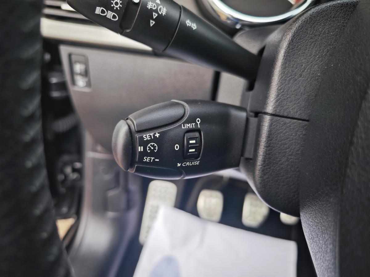 peugeot-207-1-4-vti-2011-gasolina-1397cc