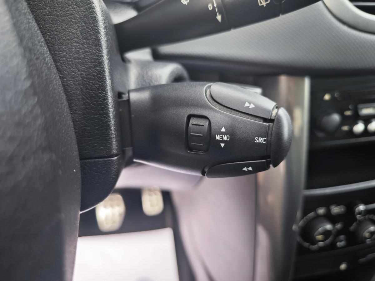 peugeot-207-1-4-vti-2011-gasolina-1397cc