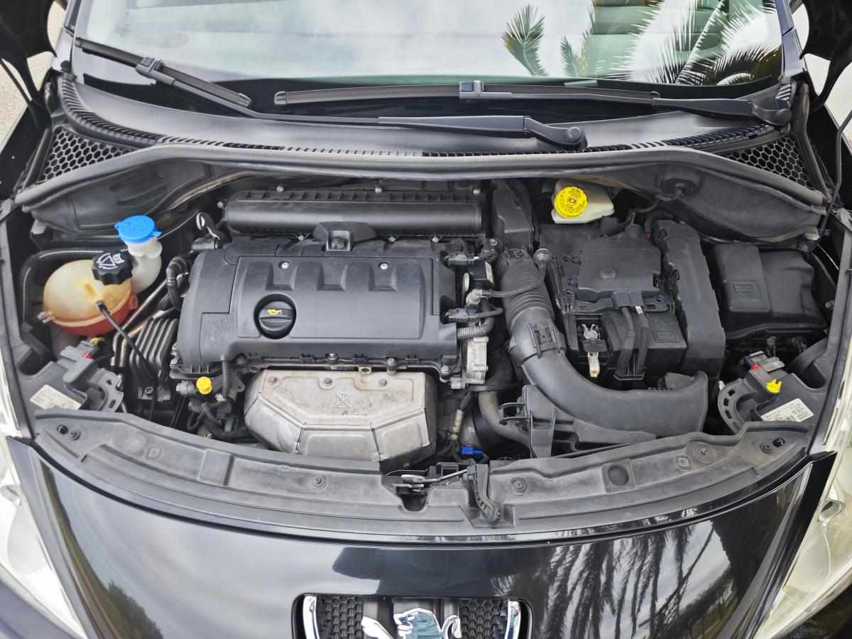 peugeot-207-1-4-vti-2011-gasolina-1397cc