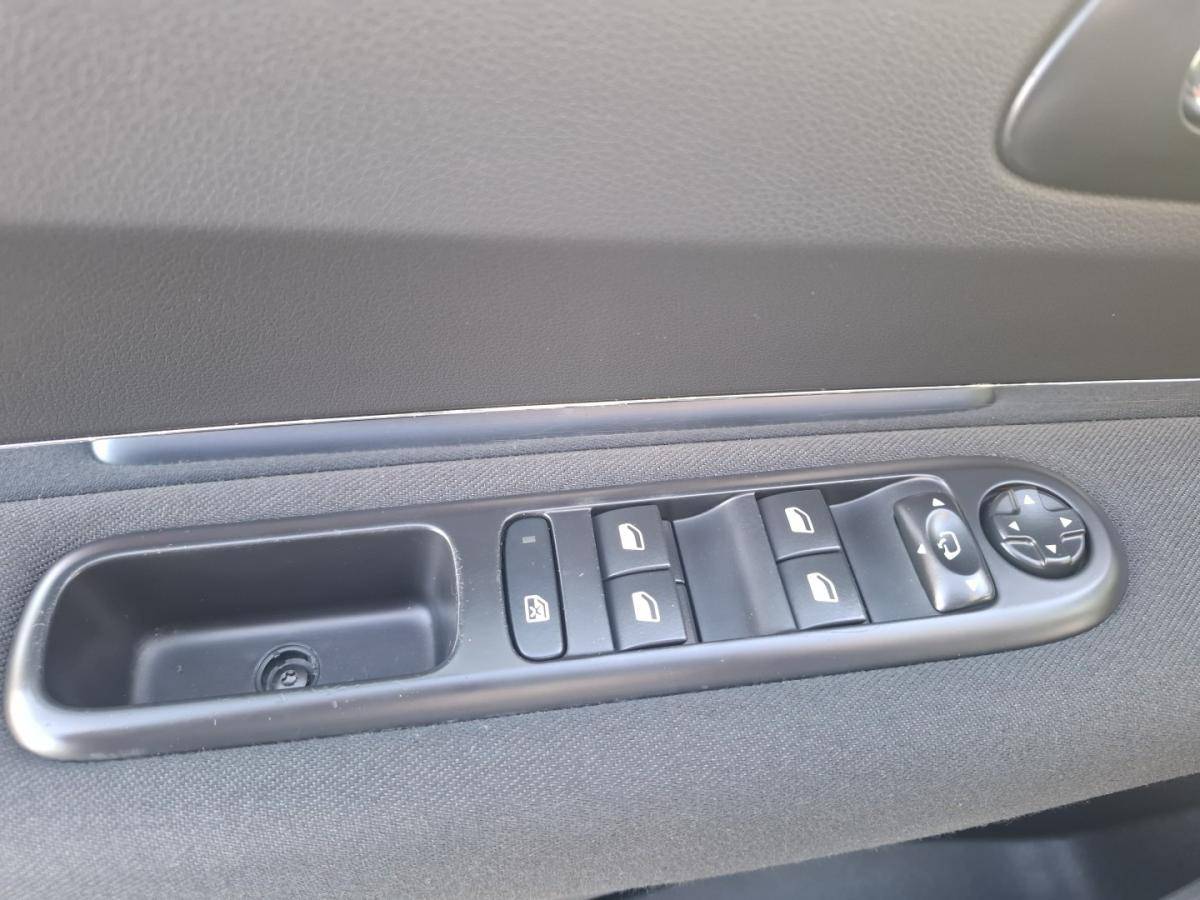 peugeot-3008-2016-diesel-1560cc