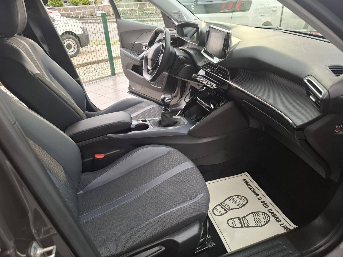 peugeot-2008-2020-gasolina-1199cc