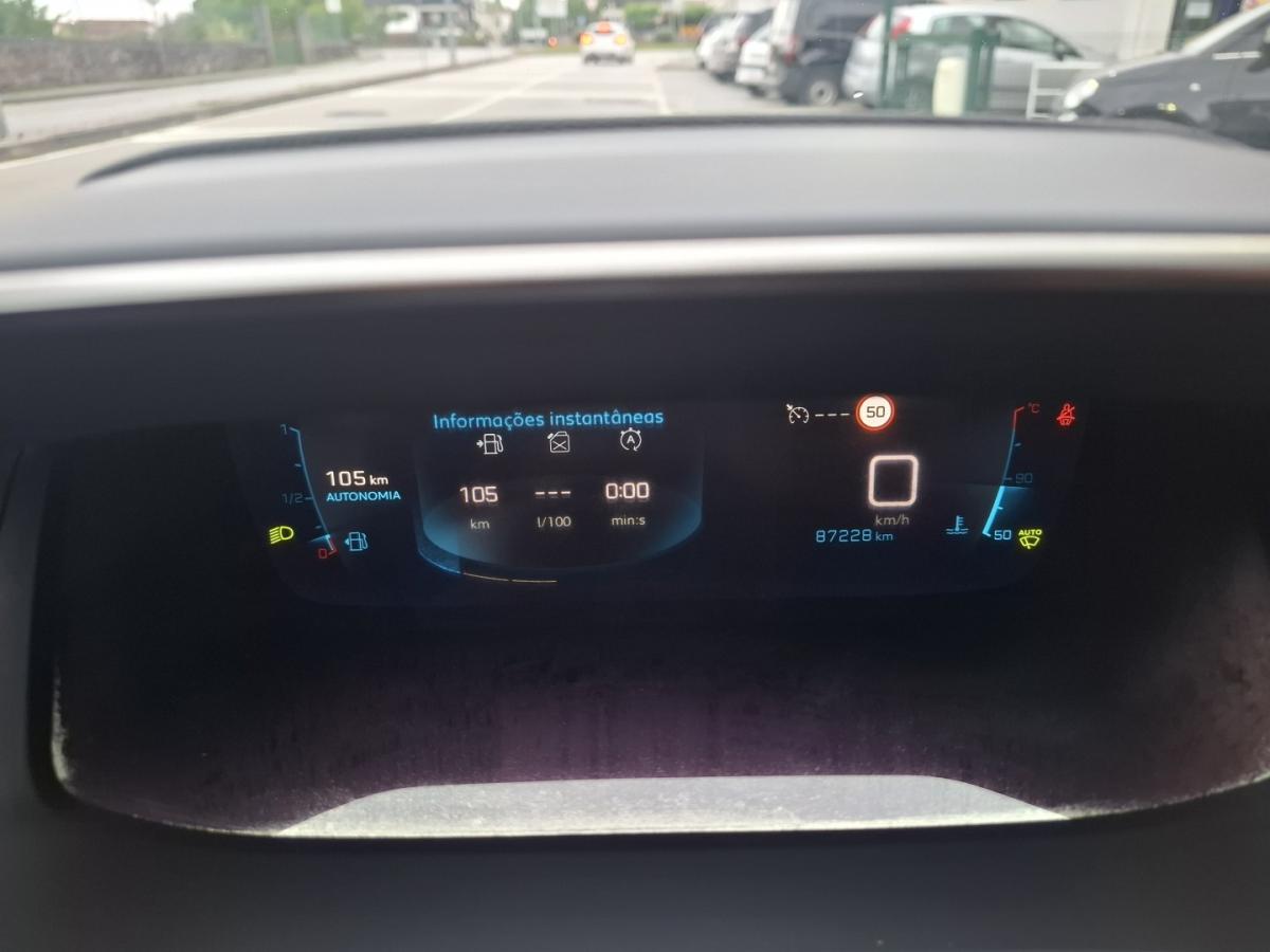 peugeot-2008-2020-gasolina-1199cc