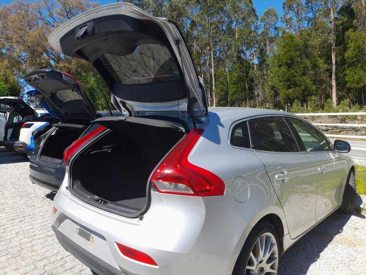 volvo-v40-2013-diesel-1560cc