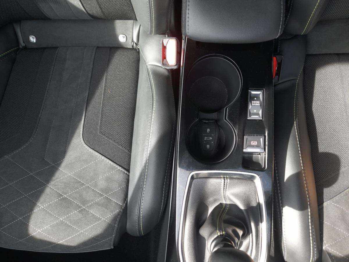 peugeot-208-2021-gasolina-1199cc