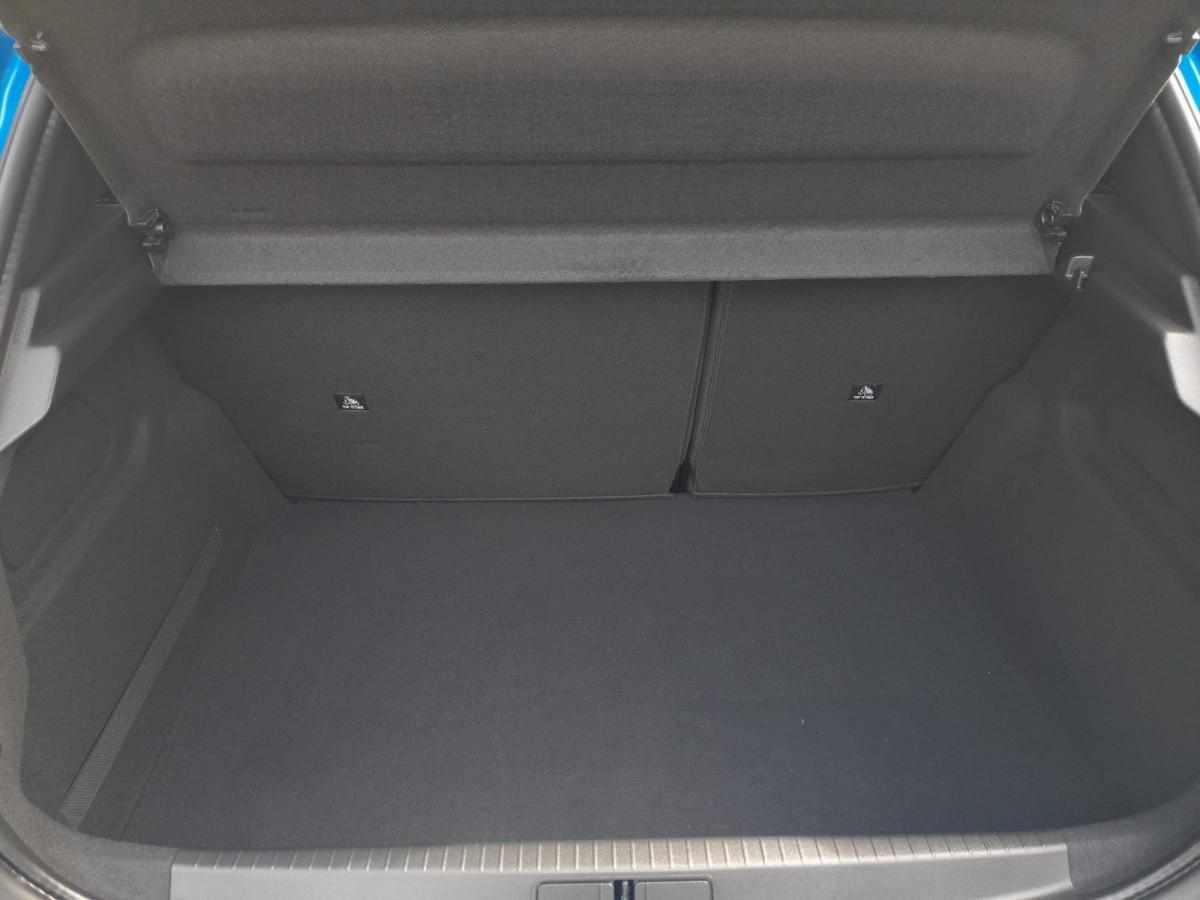 peugeot-208-2021-gasolina-1199cc