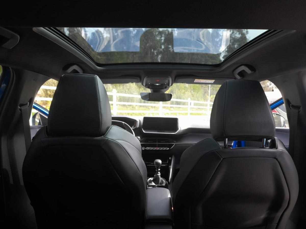 peugeot-208-2021-gasolina-1199cc