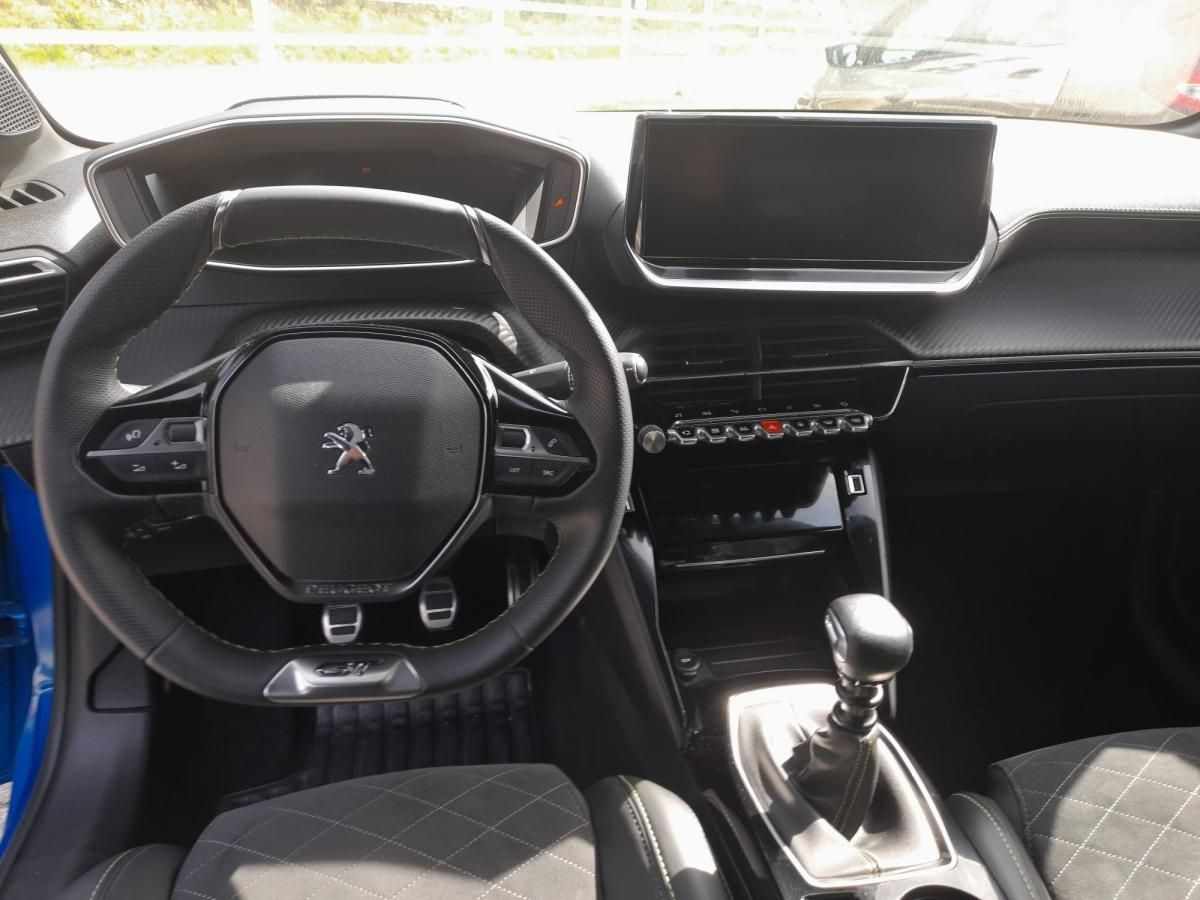 peugeot-208-2021-gasolina-1199cc