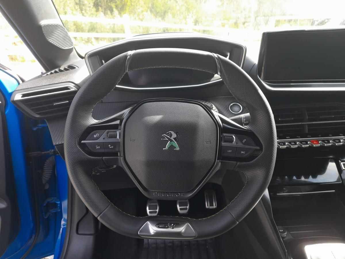 peugeot-208-2021-gasolina-1199cc