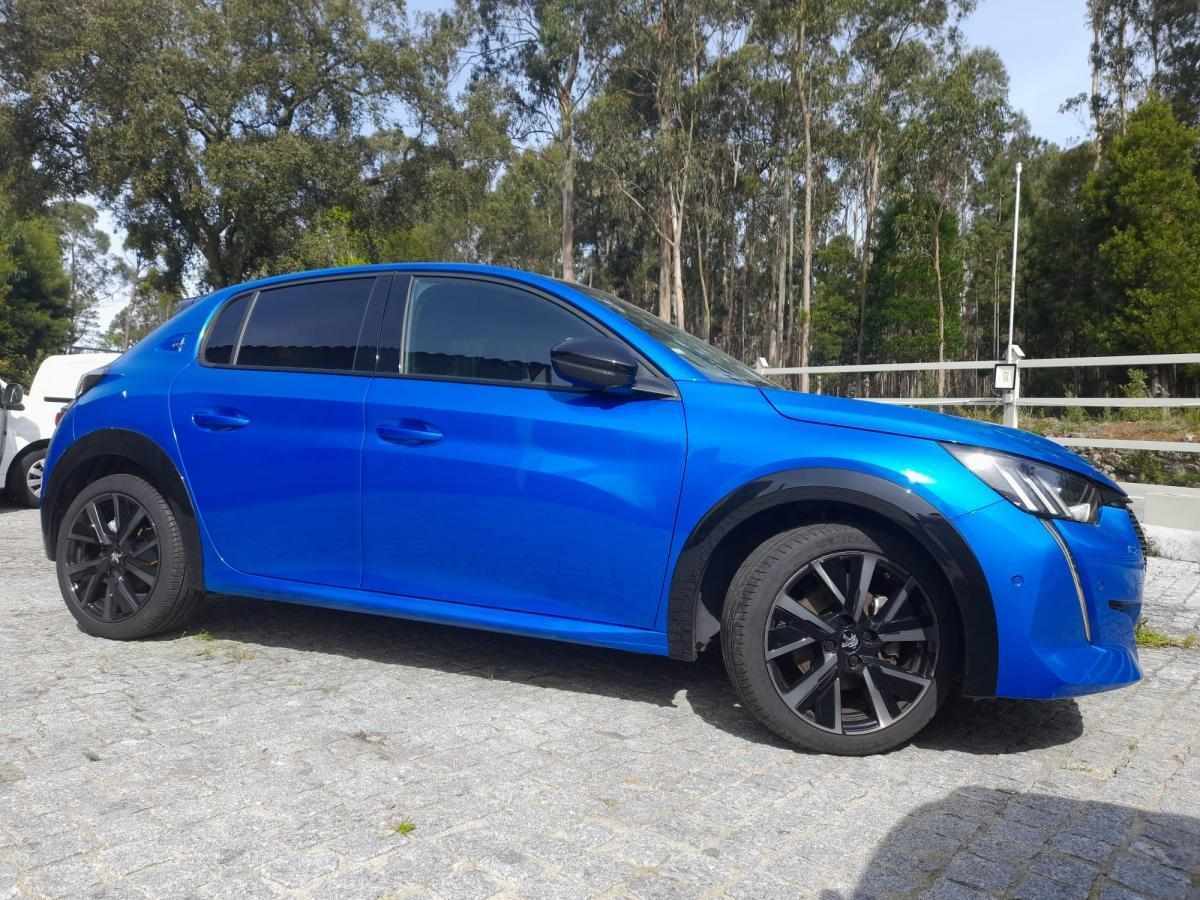 peugeot-208-2021-gasolina-1199cc