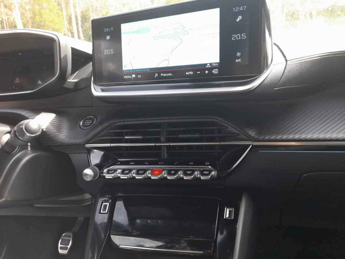 peugeot-208-2021-gasolina-1199cc