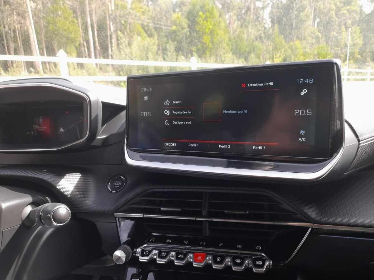 peugeot-208-2021-gasolina-1199cc