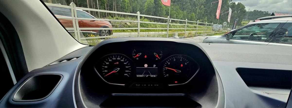 peugeot-rifter-2021-gasolina-1200cc