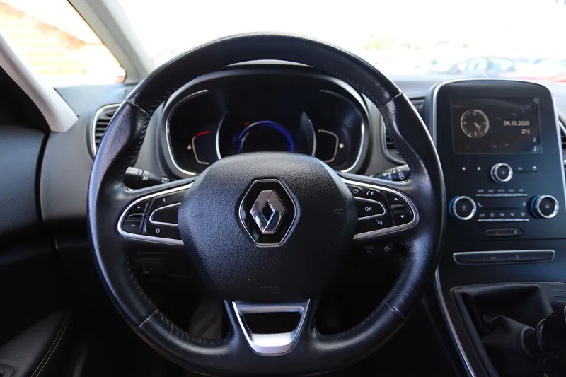 renault-scenic-2019-diesel-1750cc