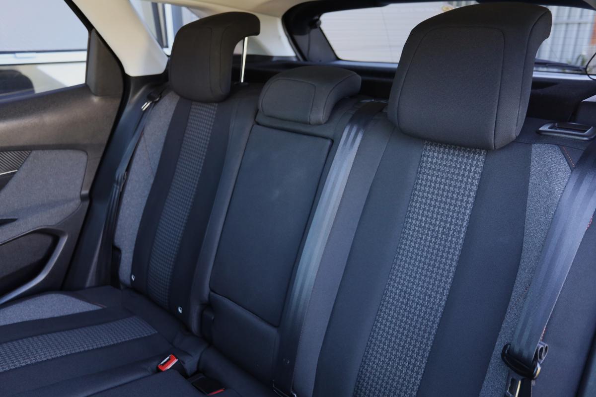 peugeot-3008-2018-diesel-1560cc