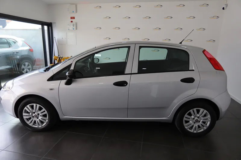 fiat-punto-2018-diesel-1248cc