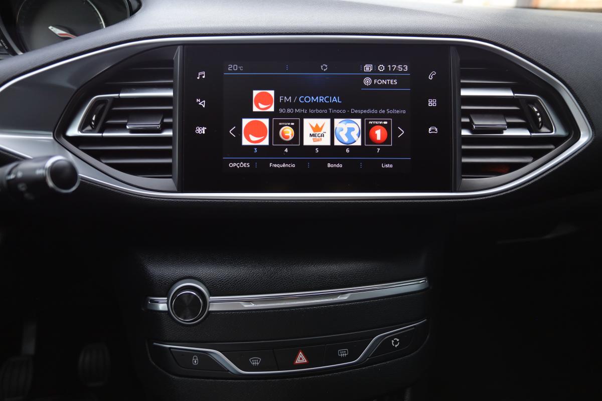 peugeot-308-sw-2018-diesel-1499cc
