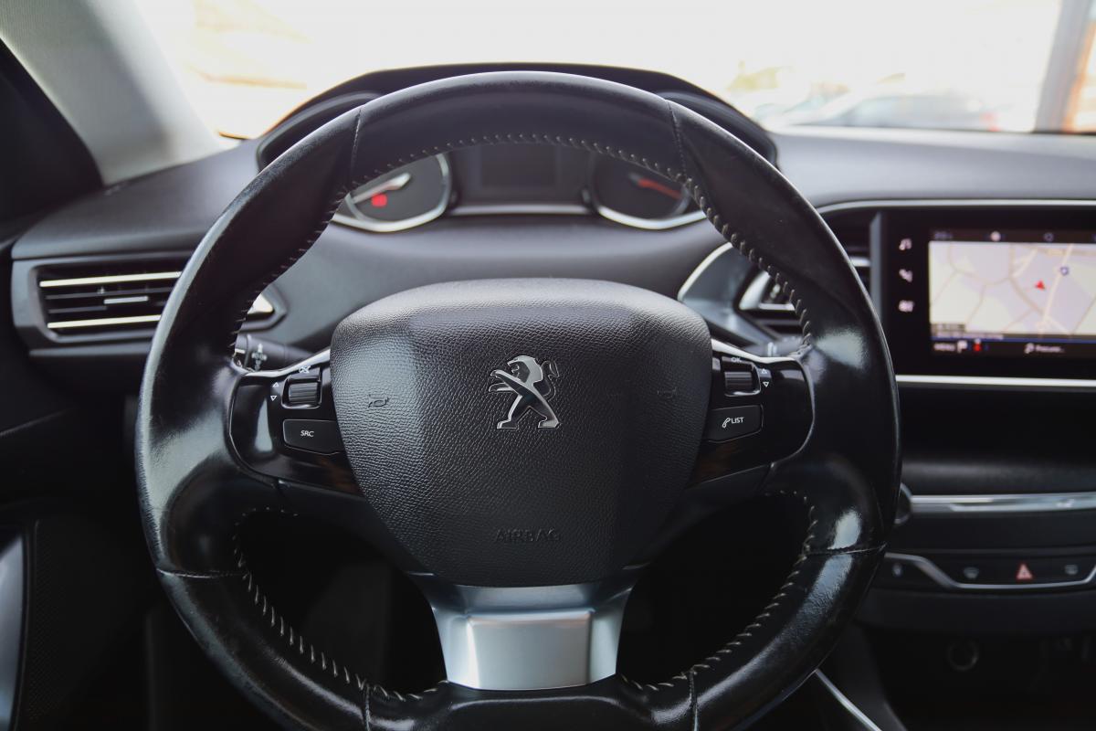 peugeot-308-sw-2018-diesel-1499cc