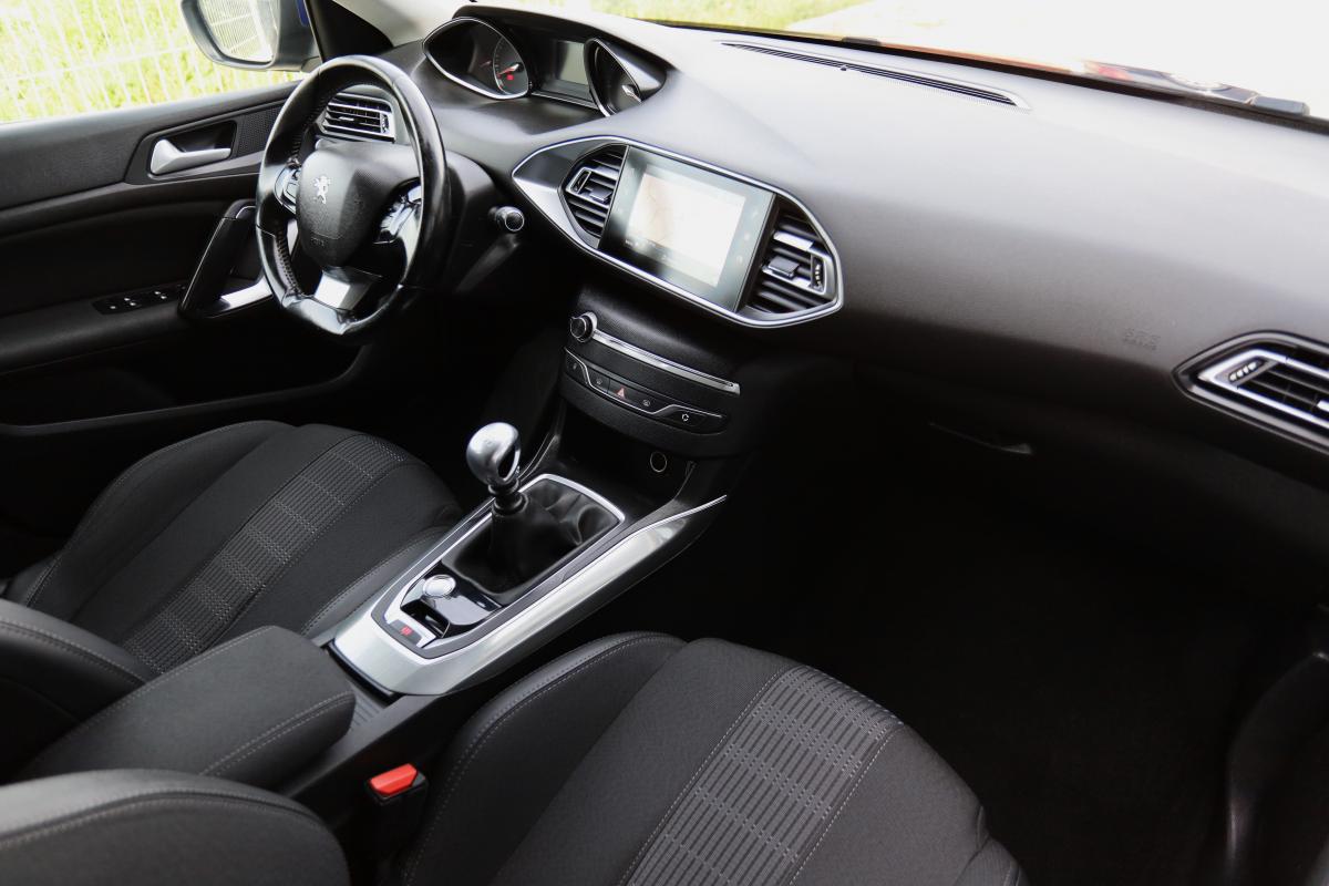 peugeot-308-sw-2018-diesel-1499cc