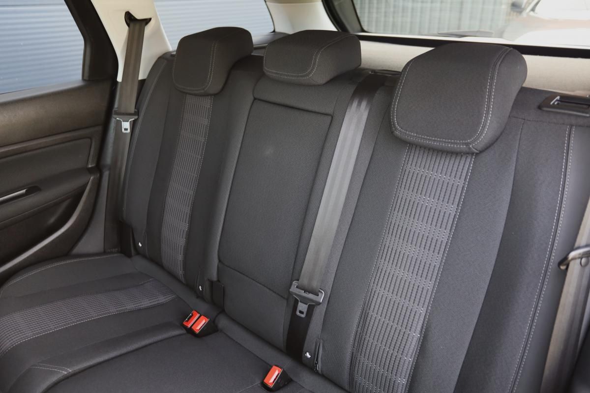 peugeot-308-sw-2018-diesel-1499cc