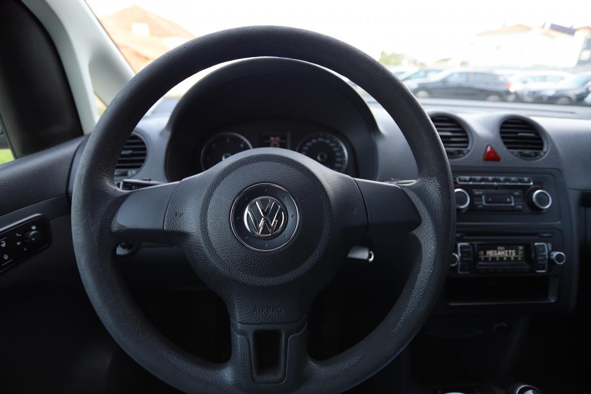 volkswagen-caddy-2015-diesel-1598cc