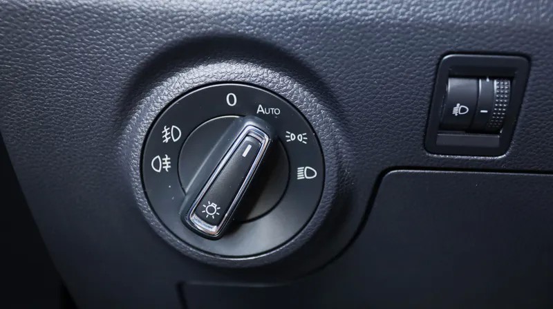 seat-arona-2019-diesel-1598cc