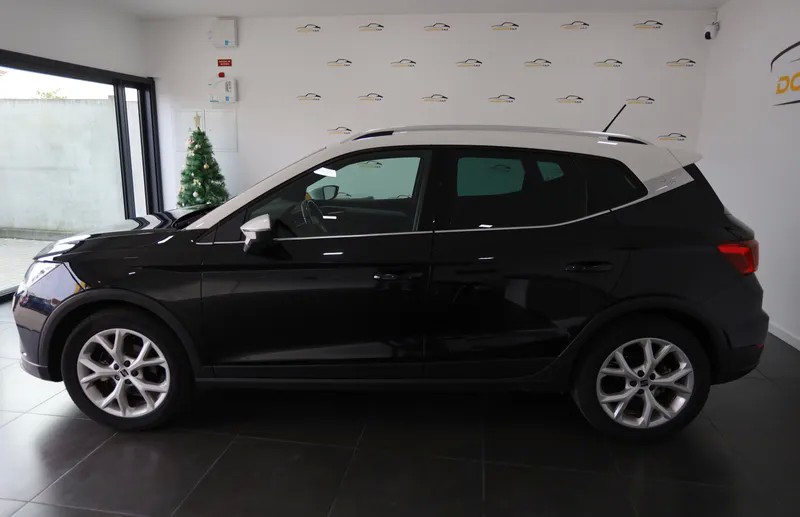 seat-arona-2023-gasolina-999cc