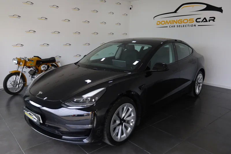 tesla-model-3-2022-eletrico-500cc