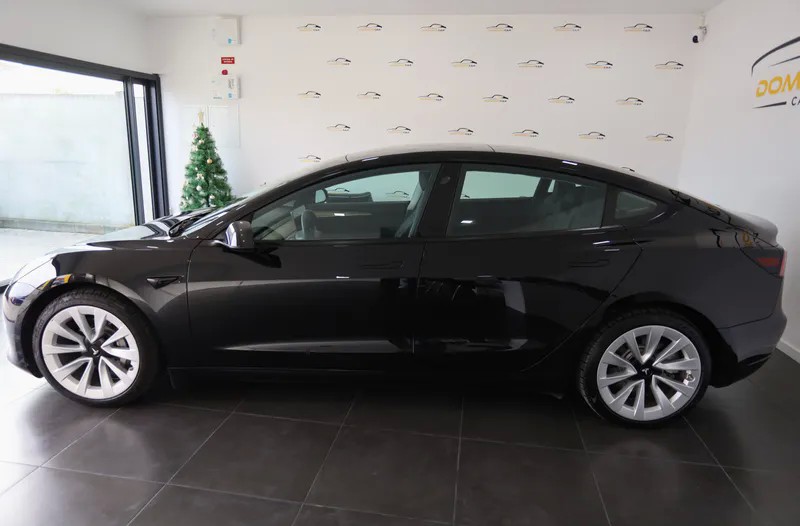 tesla-model-3-2022-eletrico-500cc