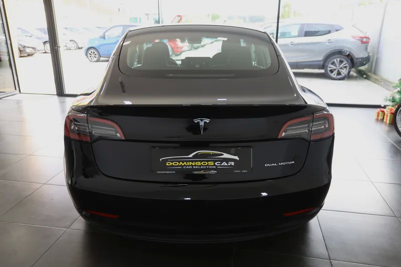 tesla-model-3-2022-eletrico-500cc