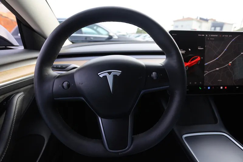 tesla-model-3-2022-eletrico-500cc