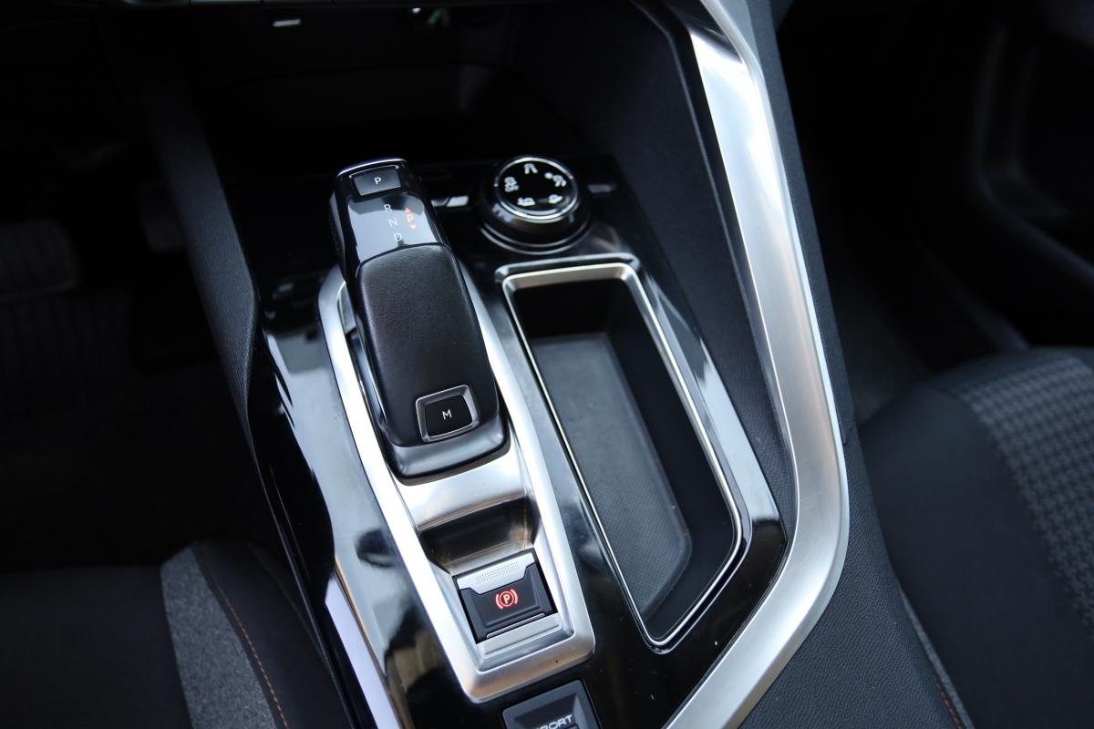 peugeot-3008-2018-diesel-1560cc