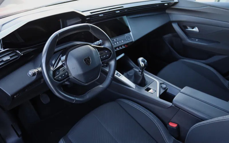 peugeot-308-sw-2022-diesel-1499cc