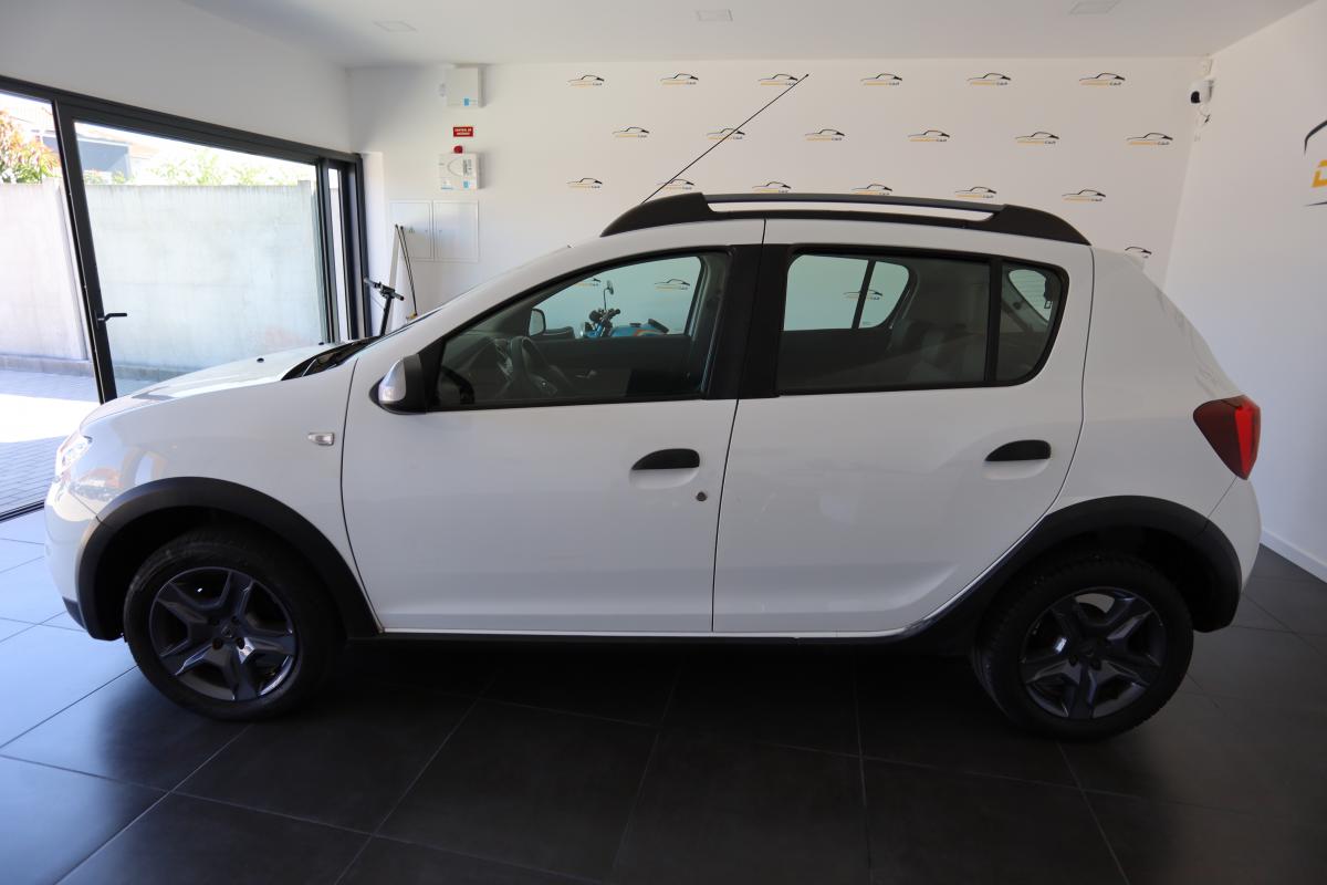 dacia-sandero-2017-gasolina-898cc