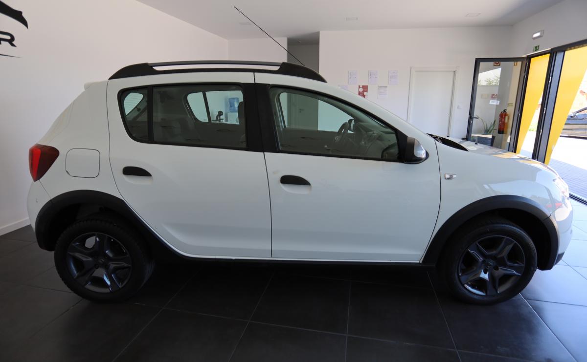 dacia-sandero-2017-gasolina-898cc
