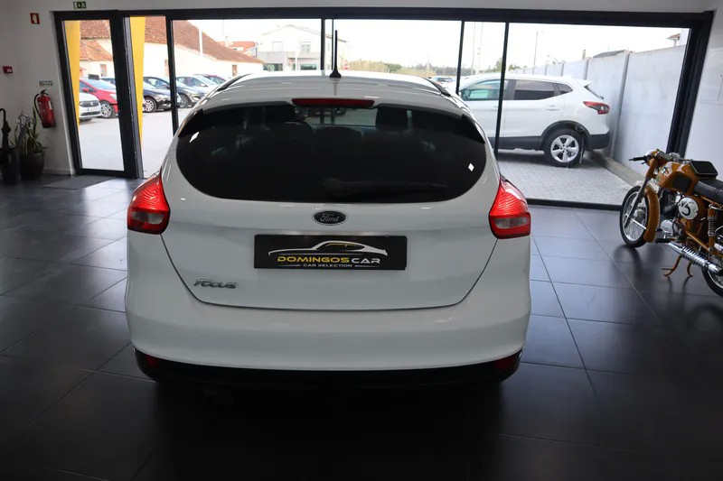 ford-focus-2017-diesel-1499cc