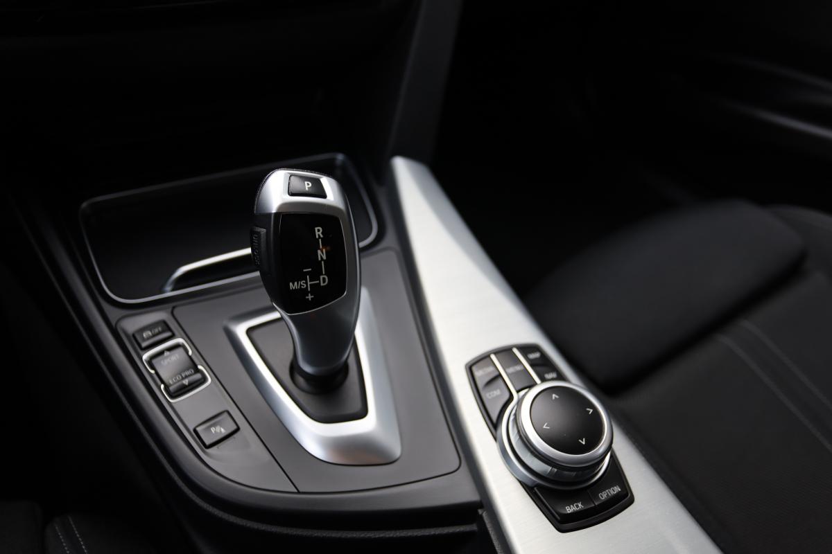 bmw-serie-3-2019-diesel-1995cc