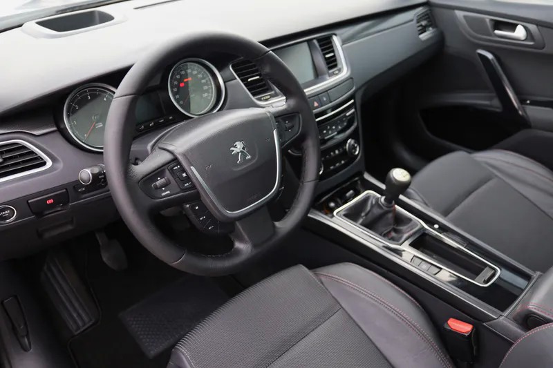 peugeot-508-sw-2016-diesel-1560cc